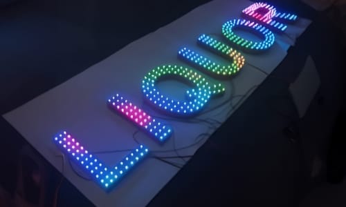 LEDパンチホールライト